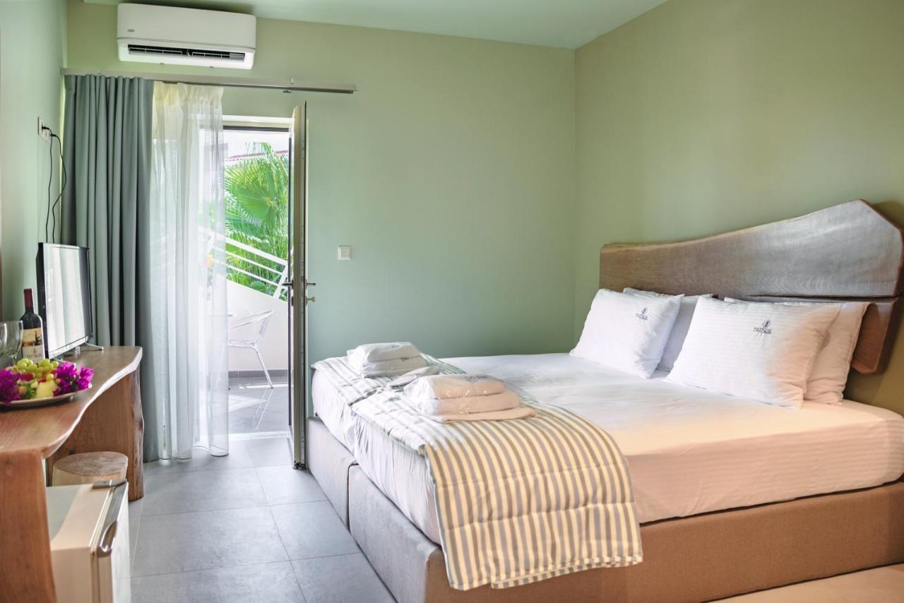 Tresor Sousouras Hotel Hanioti Exterior photo
