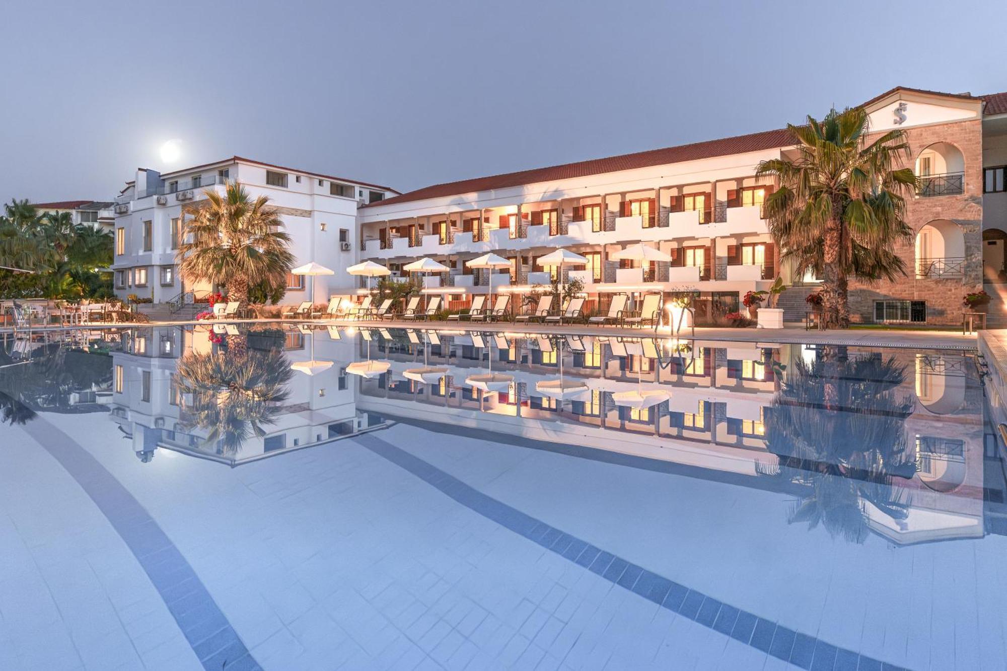 Tresor Sousouras Hotel Hanioti Exterior photo