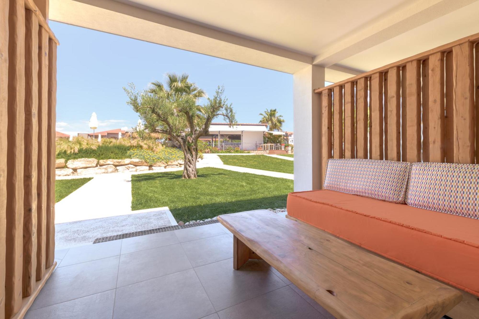 Tresor Sousouras Hotel Hanioti Exterior photo
