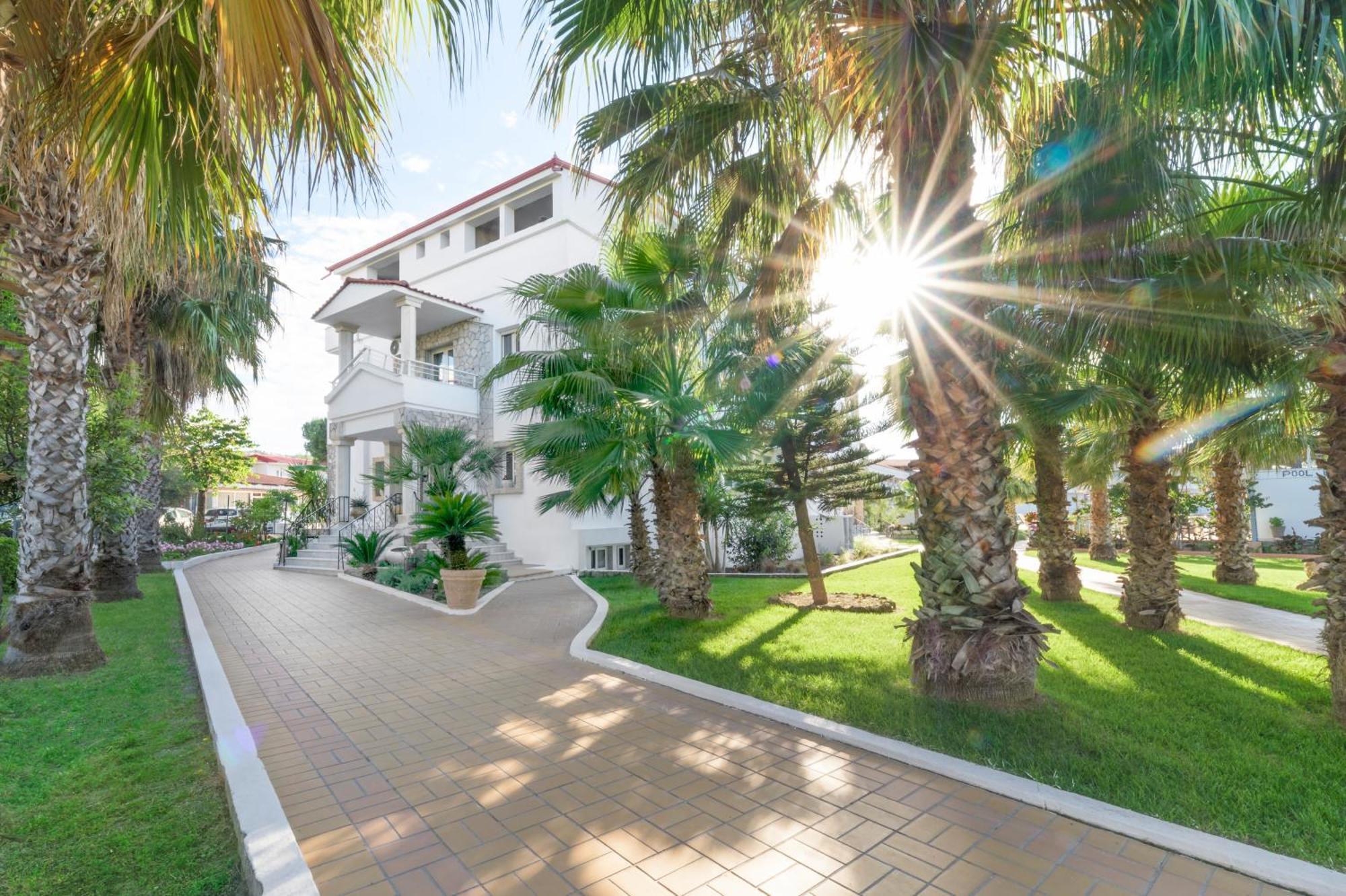 Tresor Sousouras Hotel Hanioti Exterior photo