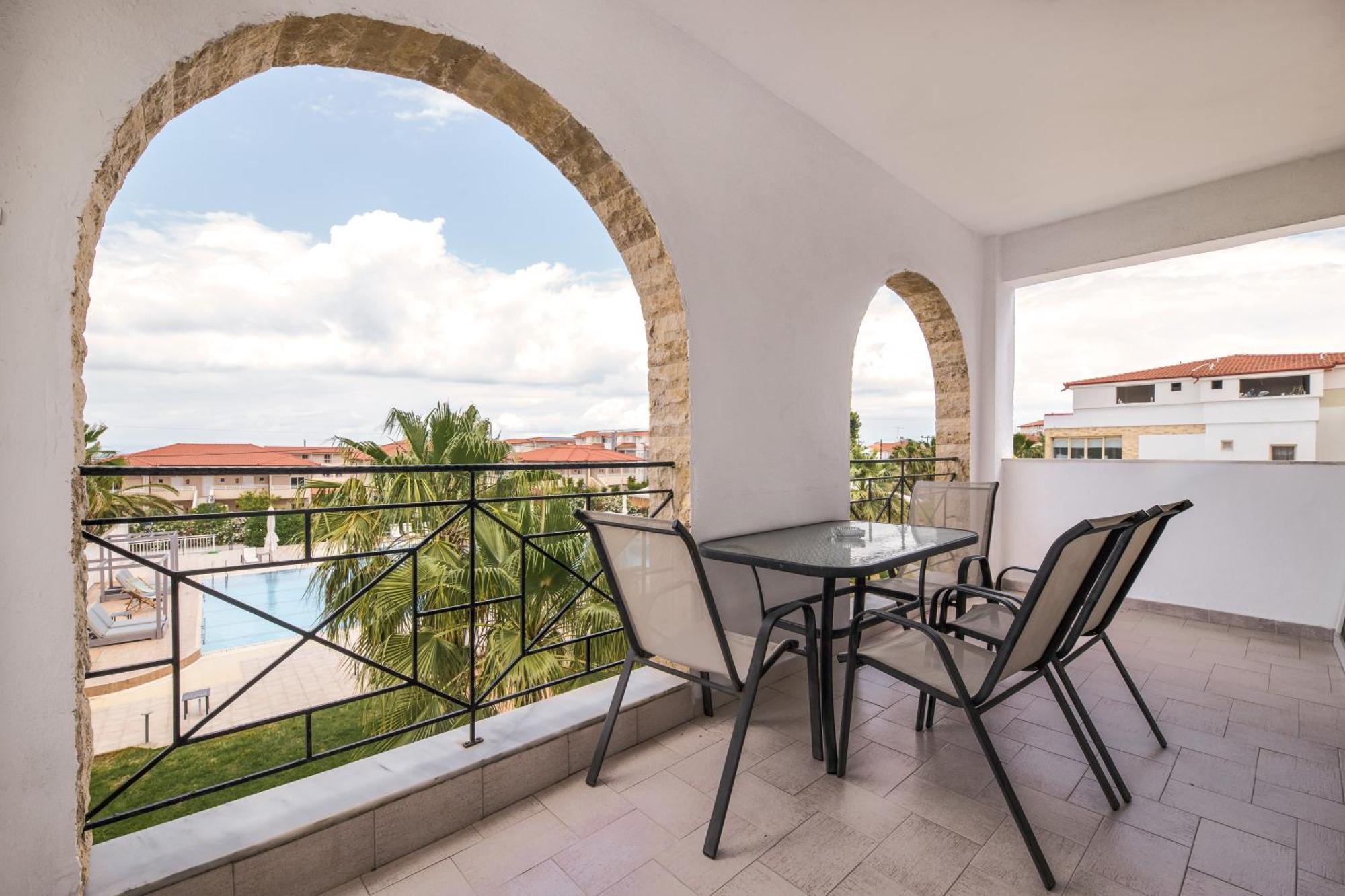 Tresor Sousouras Hotel Hanioti Exterior photo